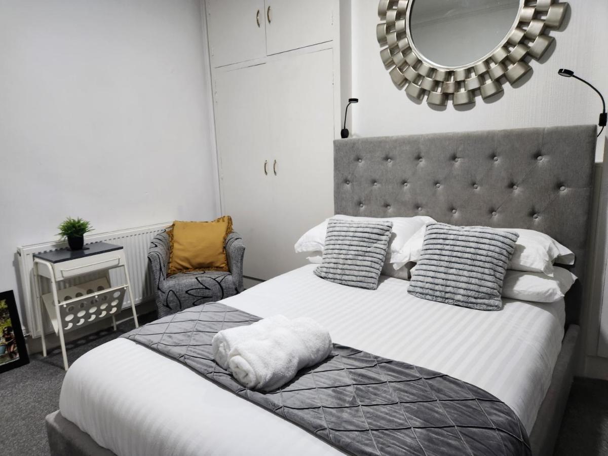 Quantock Lodge Vicarage 2 로체스터 외부 사진